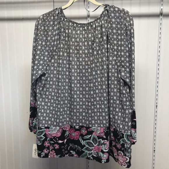 Style & Co Blouse - Picture 2 of 3